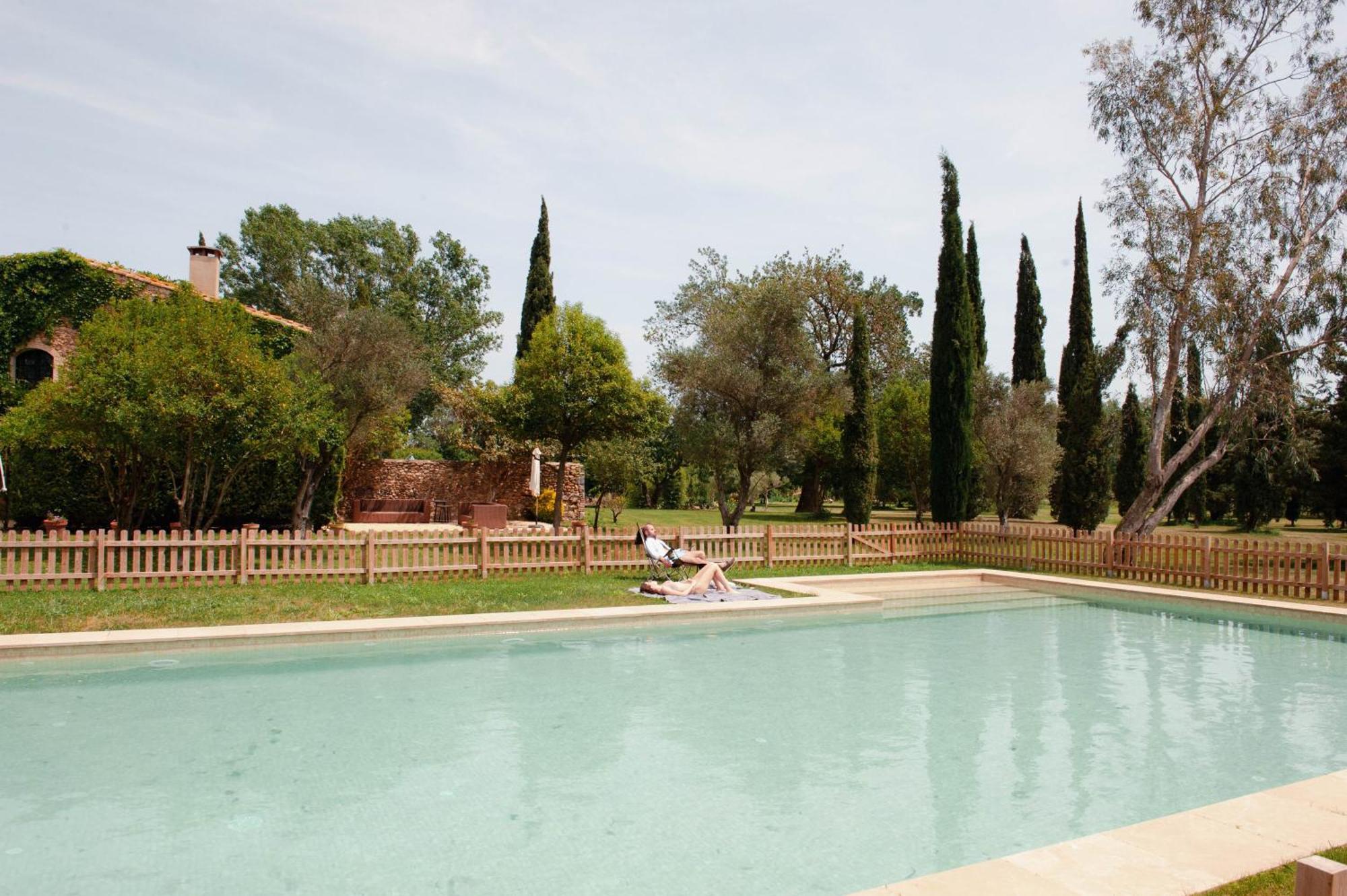 Hotel Mas Aret Peralada Εξωτερικό φωτογραφία